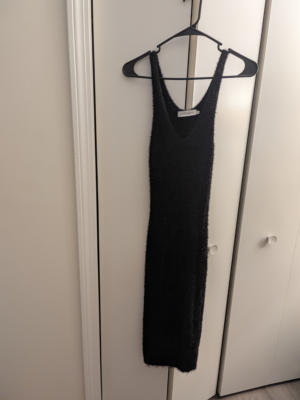 Textured Black V-Neck Midi Dress with Slim Silhouette
